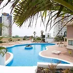 Les Au Club Paraiso *