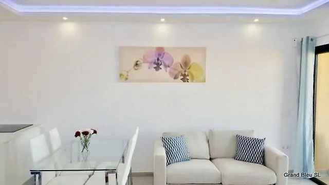 Les Au Club Paraiso بلايا بارايسو